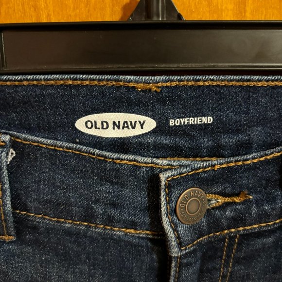 Old Navy Boyfriend Shorts Rolled bottom Size 2 - Picture 5 of 9